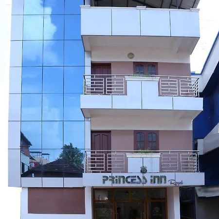 Princess Inn Royal Thiruvananthapuram Extérieur photo