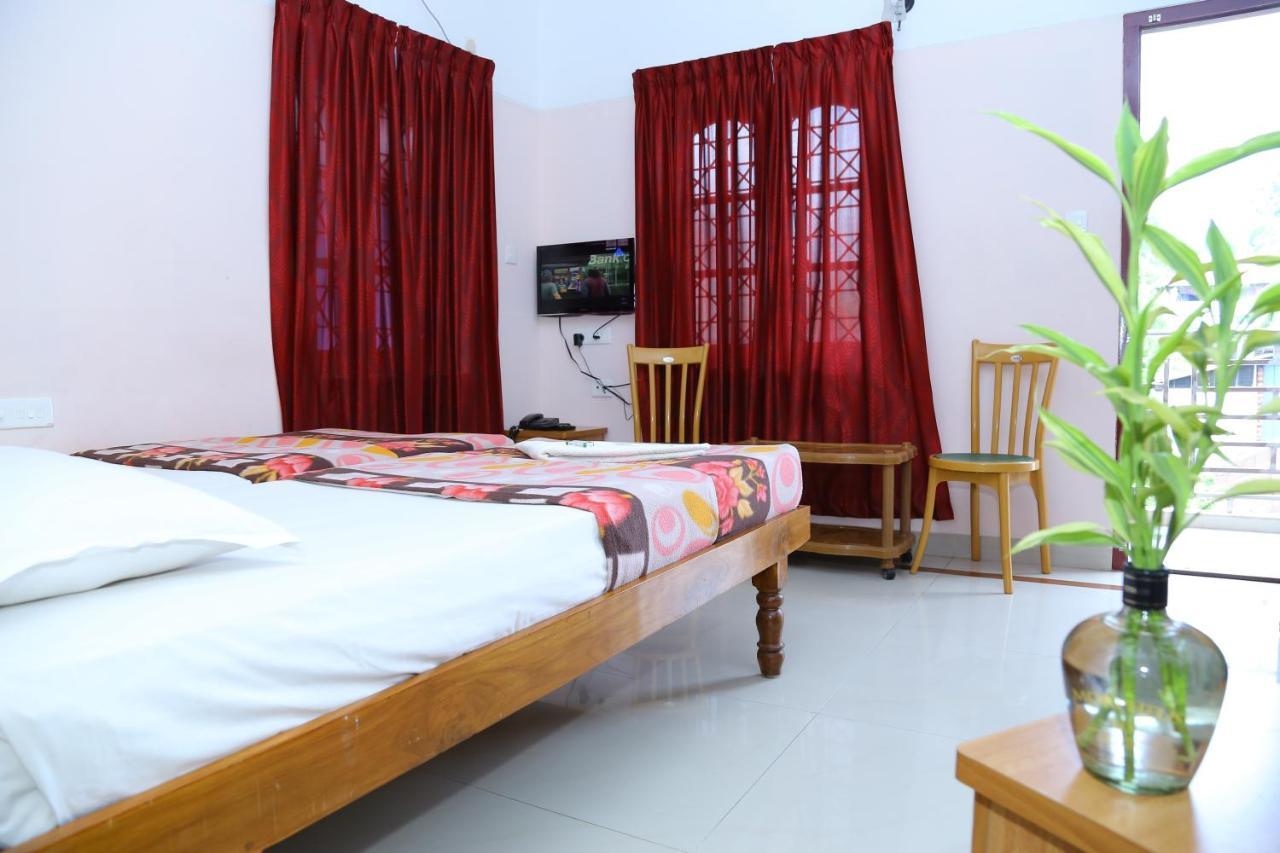Princess Inn Royal Thiruvananthapuram Extérieur photo