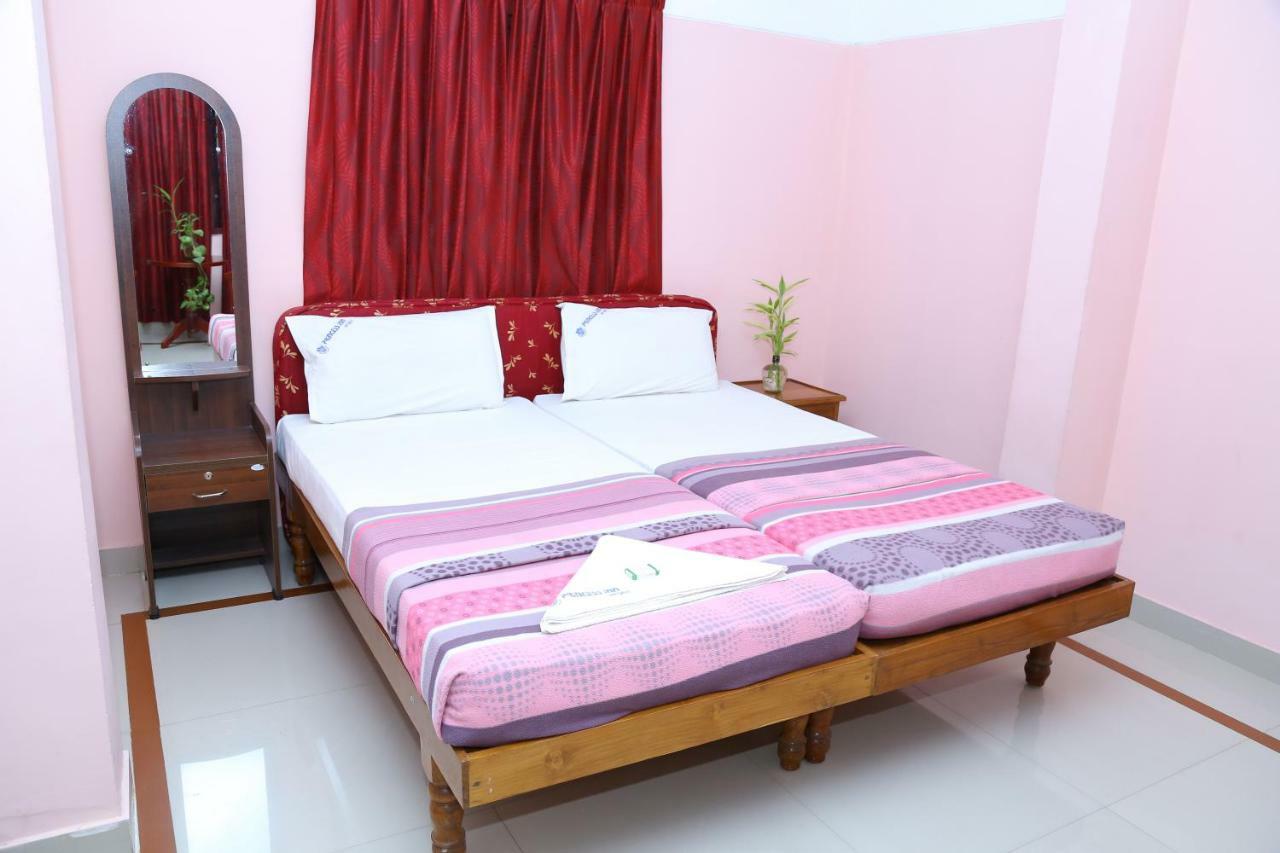 Princess Inn Royal Thiruvananthapuram Extérieur photo